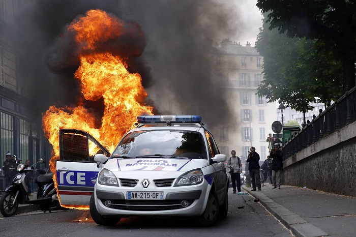 Francia rinde homenaje a su ‘policía Kung-Fu’
